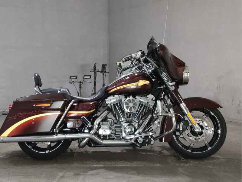 Harley-Davidson Street Glide FLHXSE1800 2010