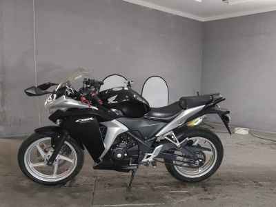 Honda CBR250R 2011