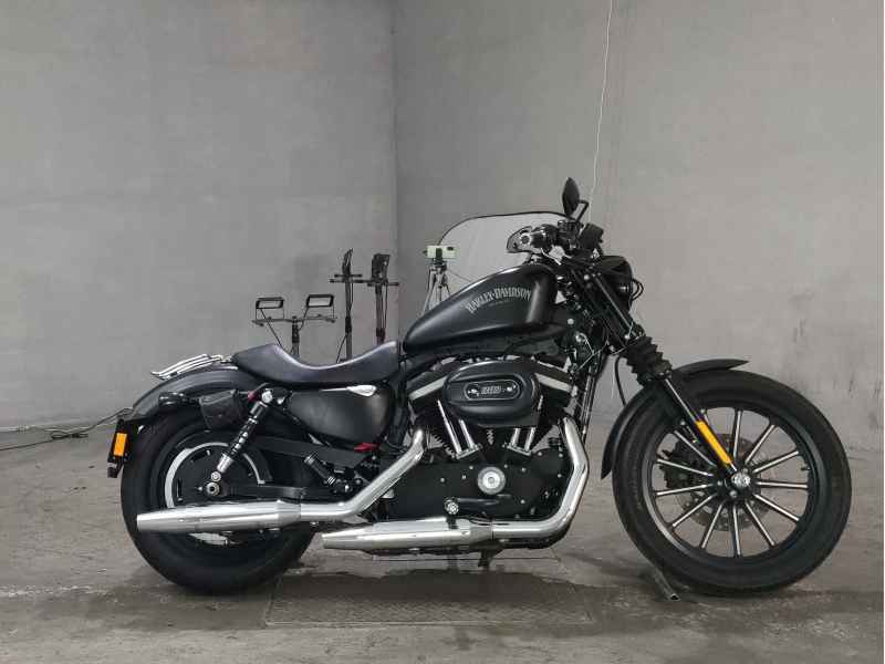 Harley-Davidson Sportster Iron XL883N 2013