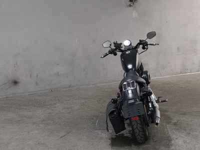 Harley-Davidson Sportster Iron XL883N 2013
