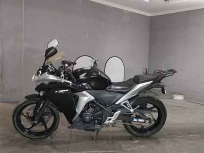 Honda CBR250R 2011
