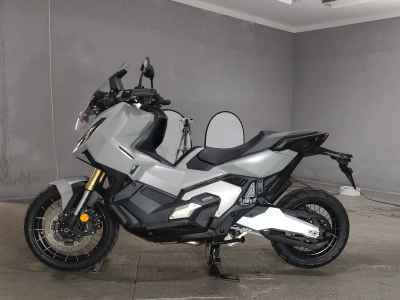 Honda X-Adv 750 2025