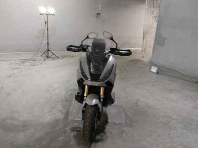 Honda X-Adv 750 2025