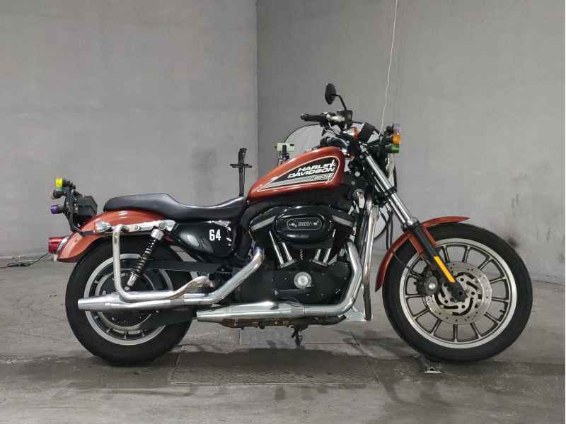 Harley-Davidson XL883R Training 2011