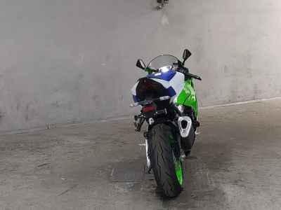 Kawasaki Ninja ZX-6R 2024