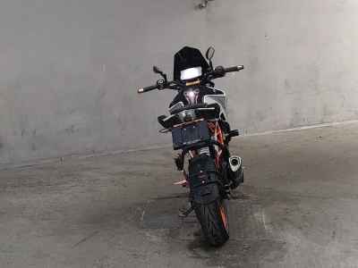 KTM 390 Duke 2021