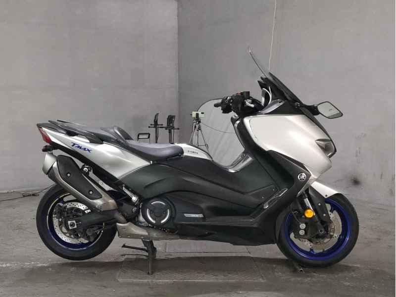 Yamaha TMAX 530