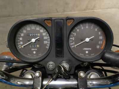 Suzuki GS750