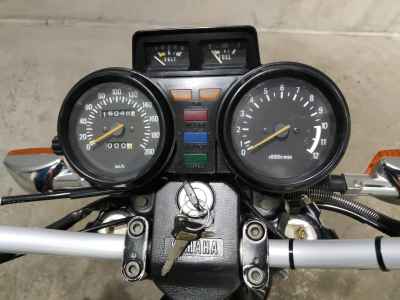 Yamaha XJ550