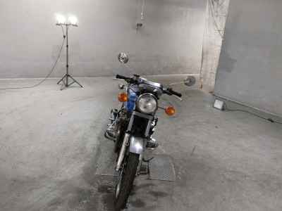 Suzuki GS750 2025