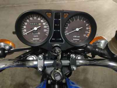 Suzuki GS750 2025