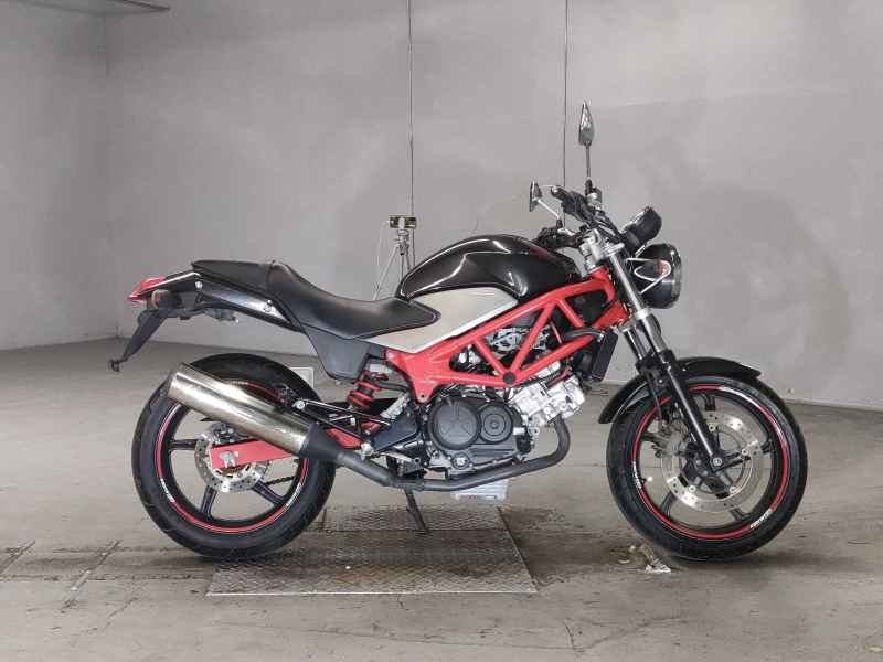 Honda VTR250 2011