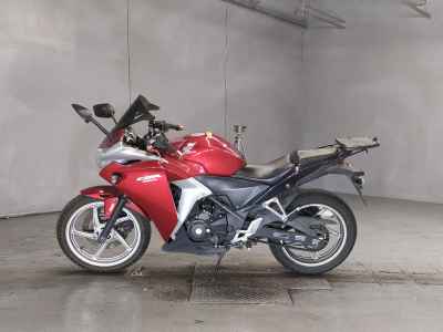 Honda CBR250R 2011