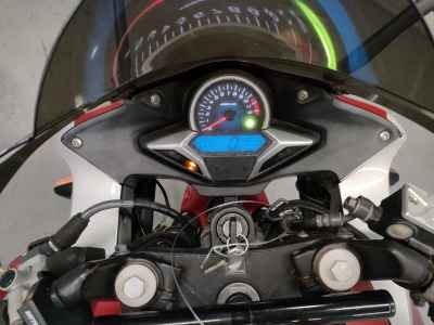 Honda CBR250R 2011