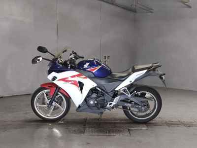 Honda CBR250R 2011