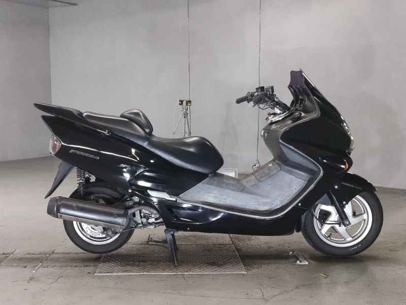 Honda Forza S