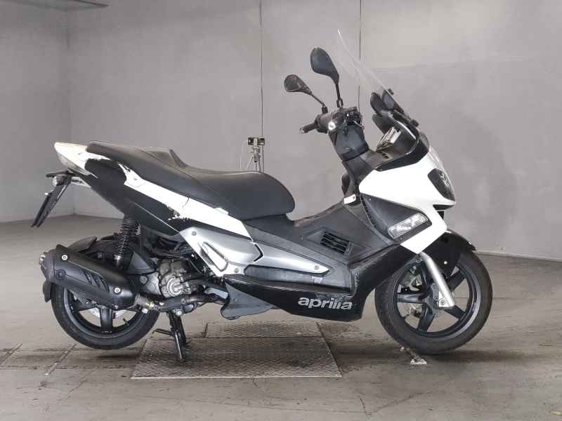Aprilia SR Max 300 2014