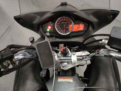 Suzuki GSR250S