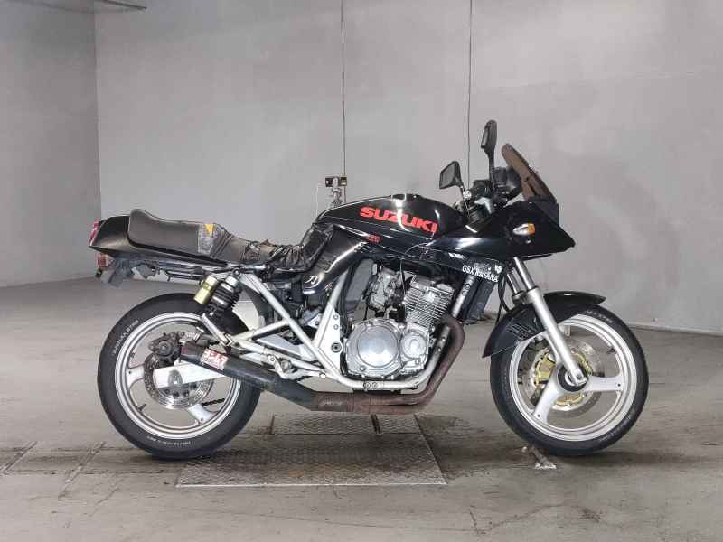Suzuki GSX250S Katana