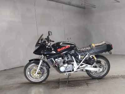 Suzuki GSX250S Katana