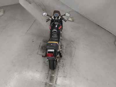 Suzuki GSX250S Katana
