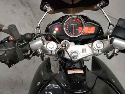Suzuki GSR250