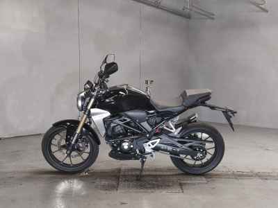 Honda CB250R 2019