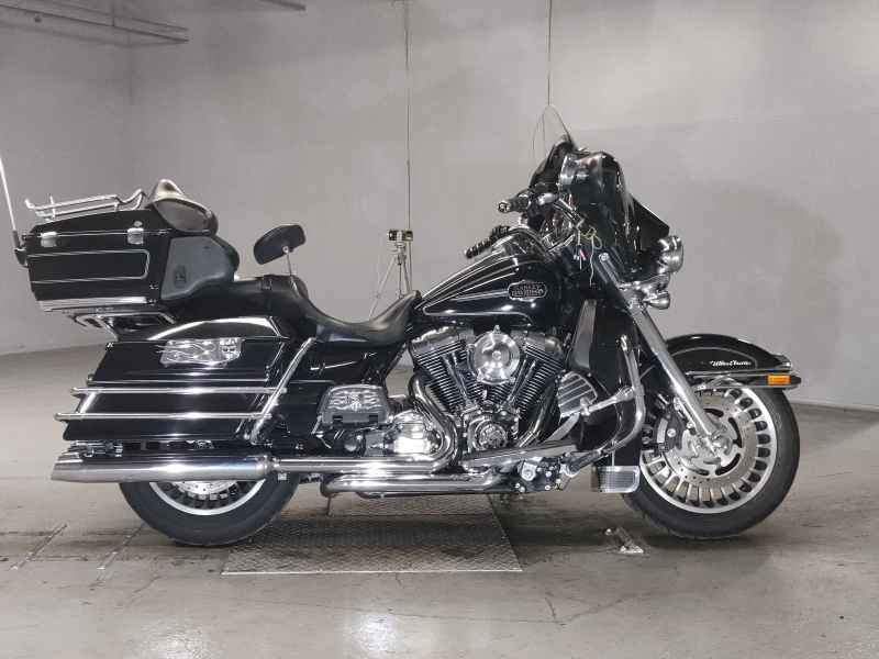 Harley-Davidson Electra Glide FLHTCU1690 2013