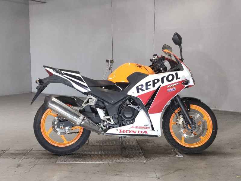 Honda CBR250R 2015