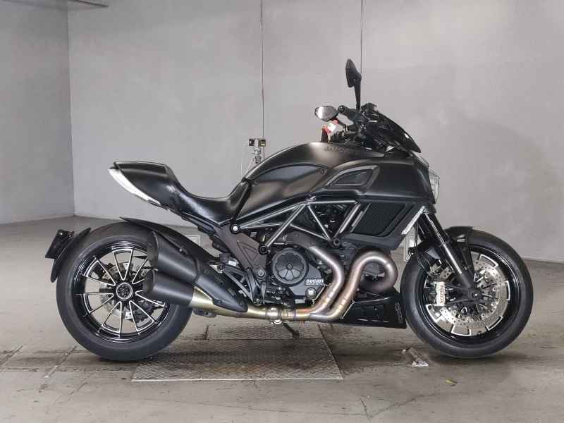 Ducati Diavel 2014