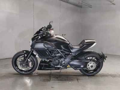 Ducati Diavel 2014