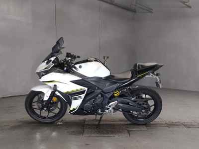 Yamaha YZF-R25 2017