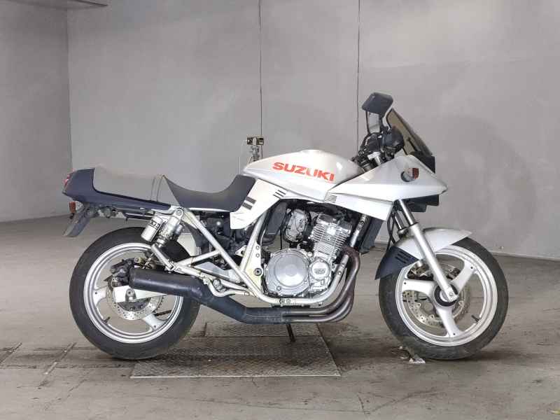 Suzuki GSX250S Katana