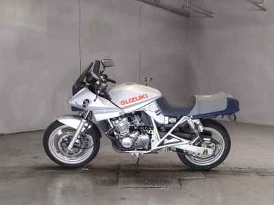 Suzuki GSX250S Katana