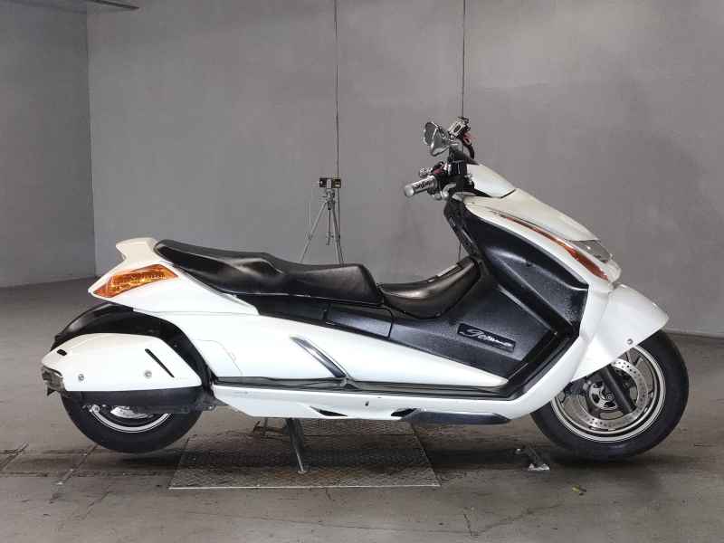 Suzuki Gemma 250
