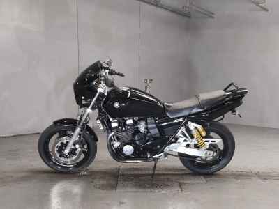 Yamaha XJR400 2005