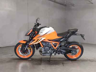 KTM 1290 Super Duke R 2022