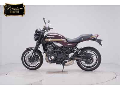 Kawasaki Z900RS 2025