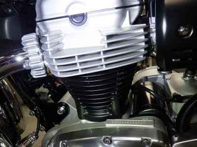 Kawasaki W800 2025