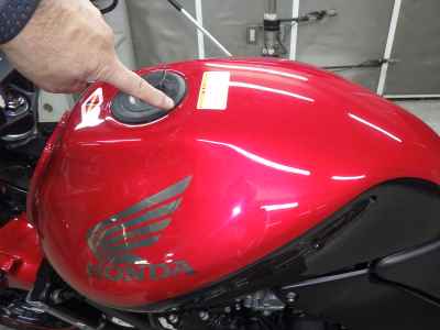 Honda CB250F 2006