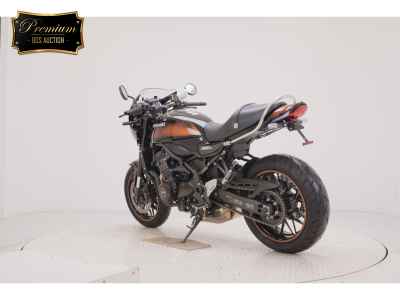 Kawasaki Z900RS 2021