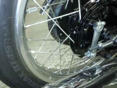 Yamaha SR400 2021