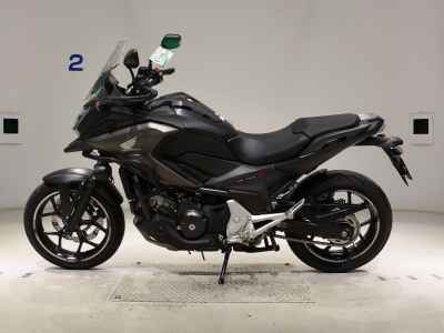 Honda NC750X DCT 2020