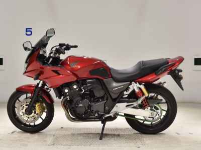 Honda CB400 Super Boldor 2015