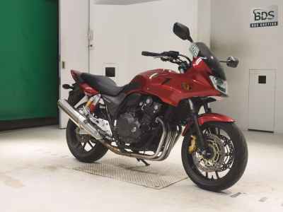 Honda CB400 Super Boldor 2015