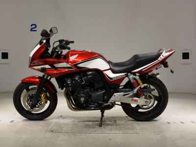 Honda CB400SFV Boldor 2011