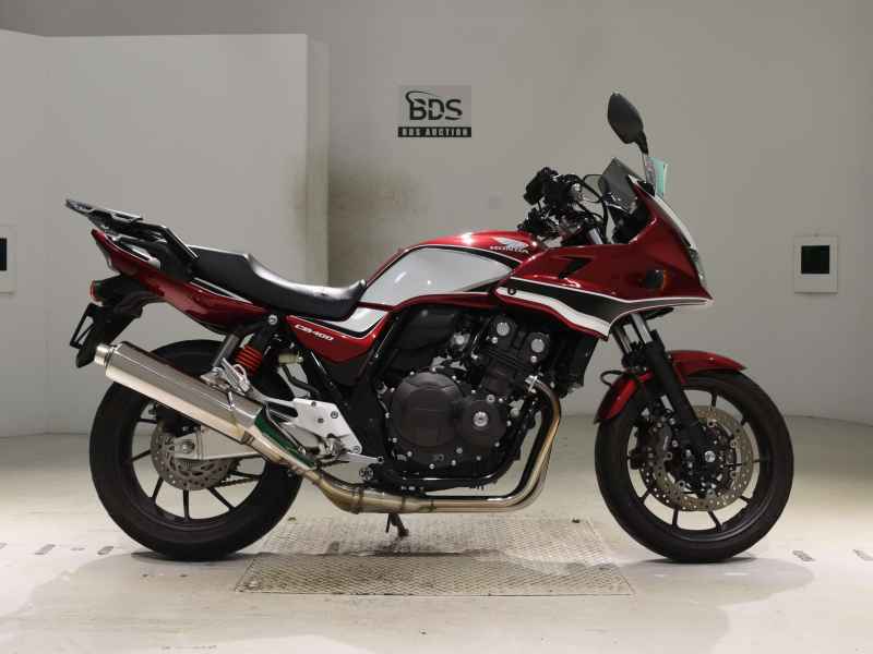 Honda CB400 Super Boldor 2018