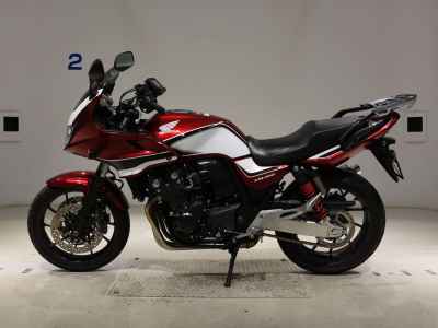 Honda CB400 Super Boldor 2018
