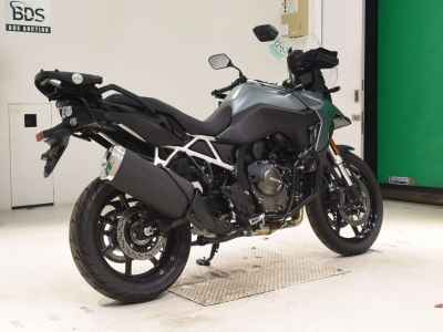 Suzuki V-Strom 800 2024