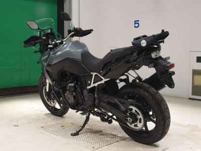 Suzuki V-Strom 800 2024